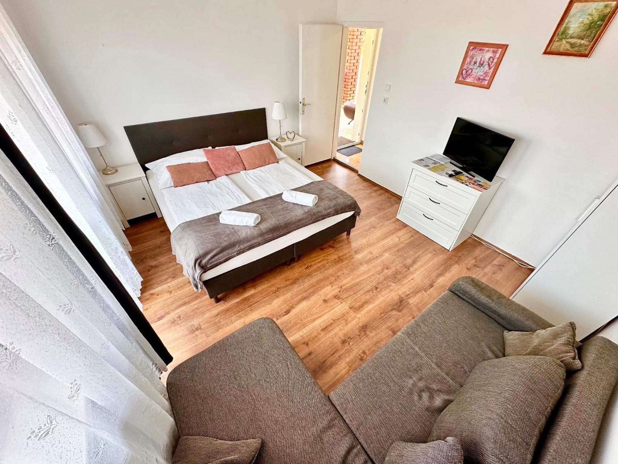Szent Orban Panzio - Kutyabarat Apartmanok Zalakaros Zewnętrze zdjęcie